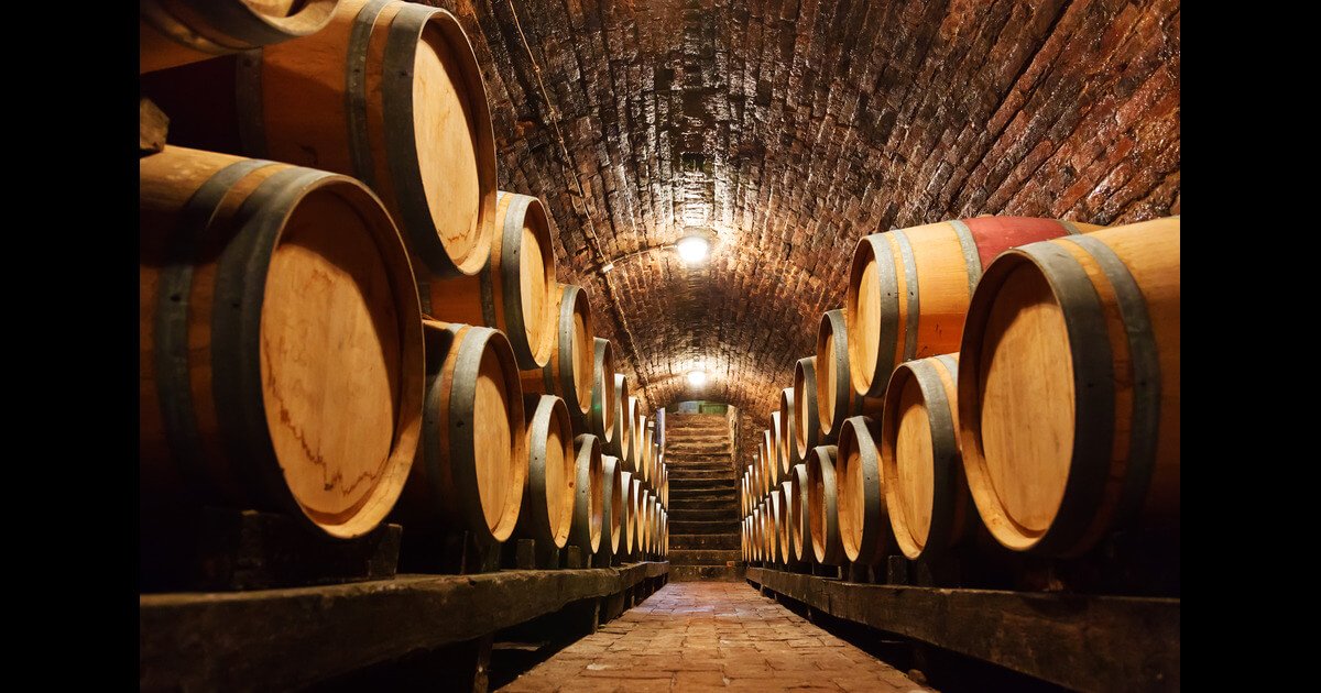 cantina per invecchiamento vini bianchi